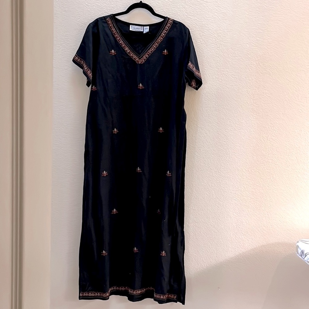 Jane Ashley women’s maxi dress